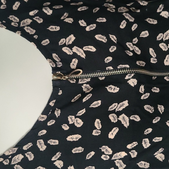 Boho Refashioned Vintage Top ((M/L) - Picture 3 of 7